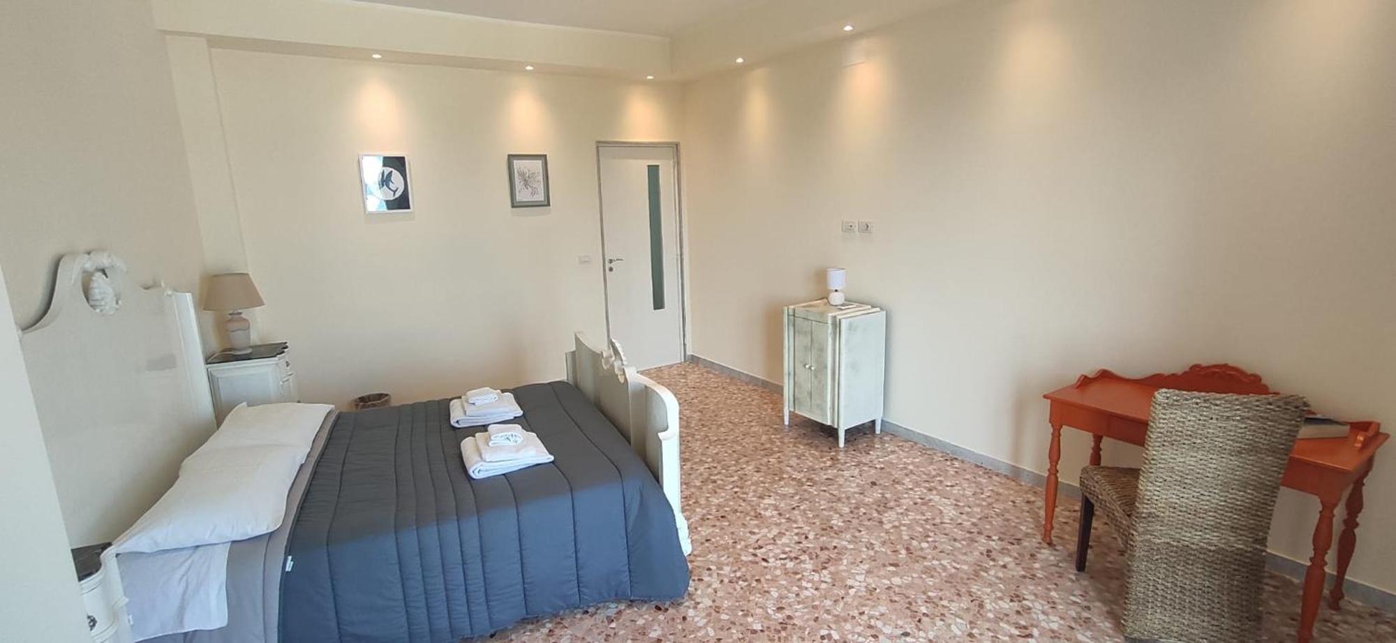 Blu House Apartment Monopoli Exterior photo