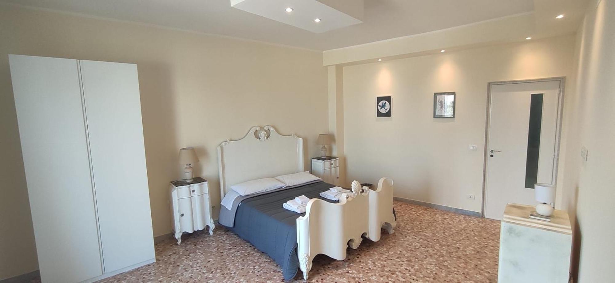 Blu House Apartment Monopoli Exterior photo